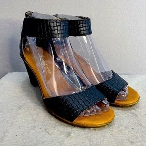 Rieker Sandals Antistress Woven Leather Black Easy close Open Toe Block Heel